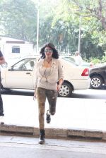 Shruti Haasan snapped at airport on 14th Oct 2015